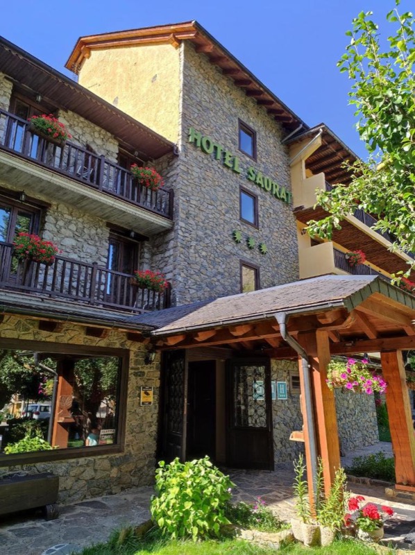 Hotel Saurat