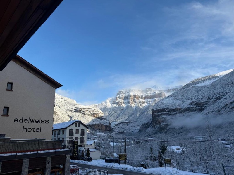 Hotel Edelweiss