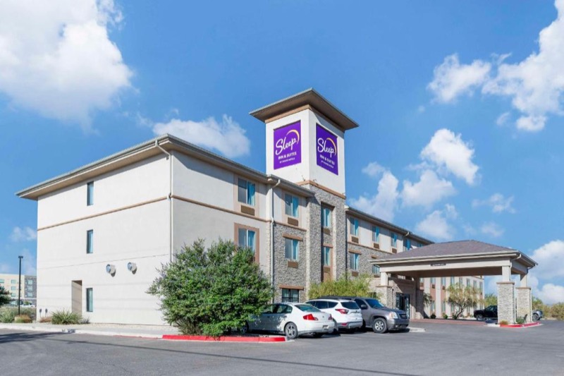 Sleep Inn & Suites
